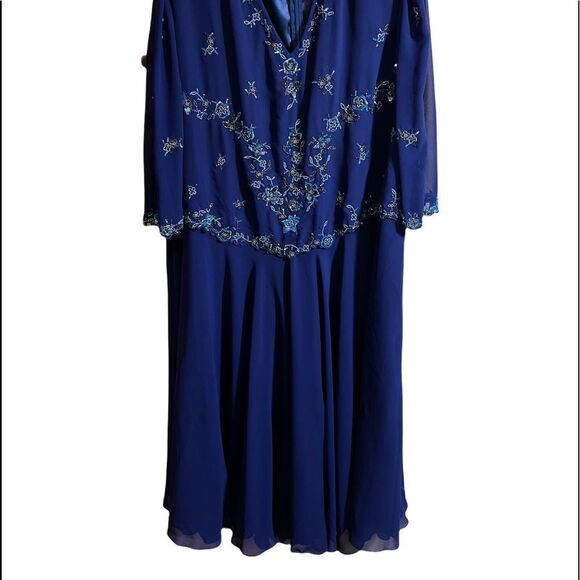 SCALA Dress  - Picture 3 of 11